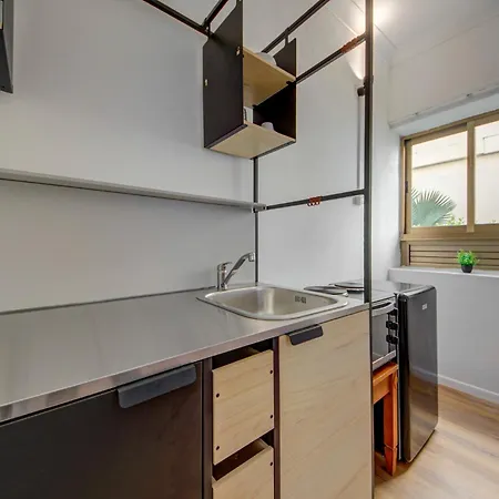 Modern With Pool | Sleeps 4 아파트 세인트폴스베이