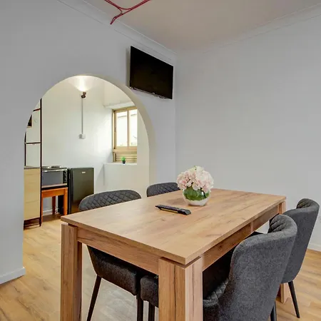Modern With Pool | Sleeps 4 세인트폴스베이